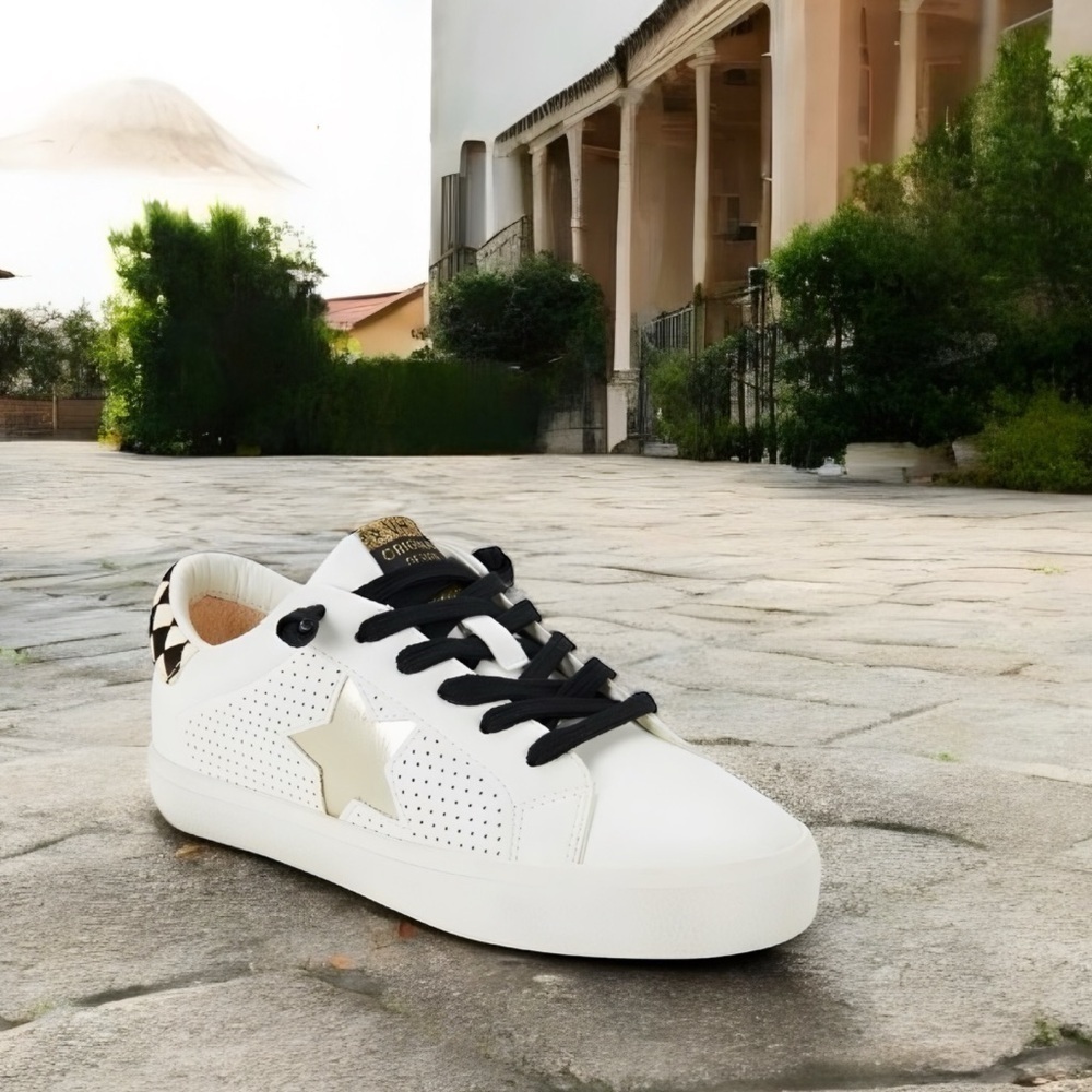Vintage Havana White Star Sneakers - Picture 4 of 13